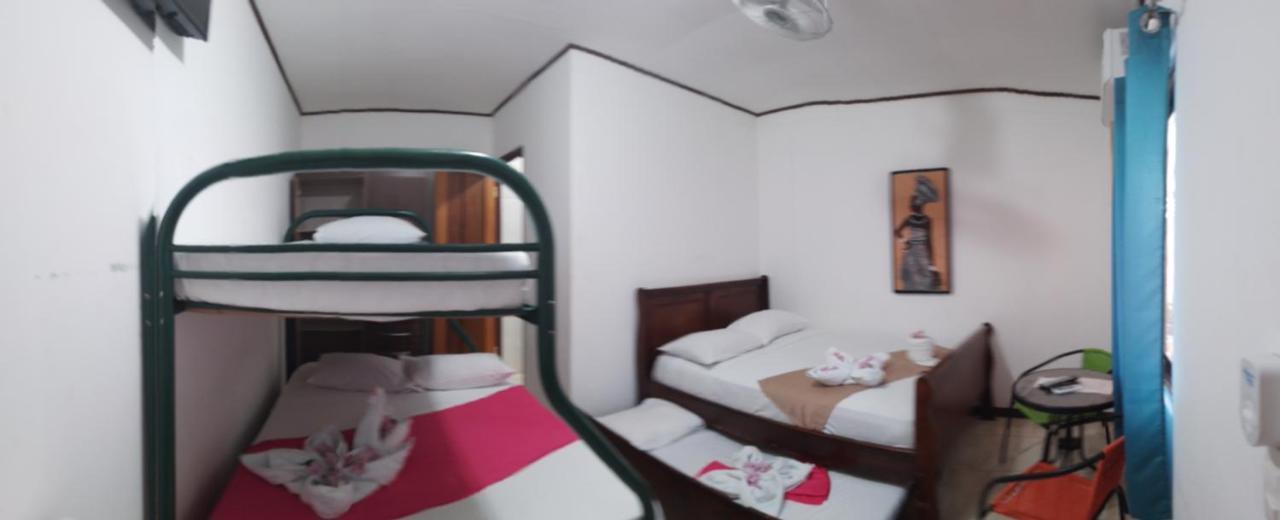 Cabinas Smith 卡维塔 外观 照片